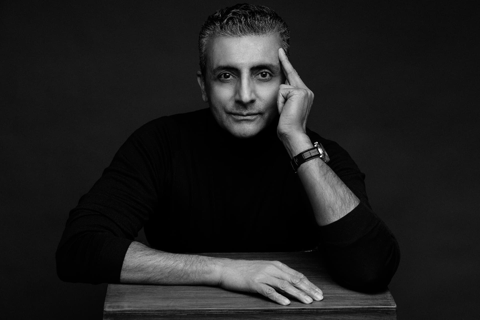 Asif Menghrani, author of Five Souls
